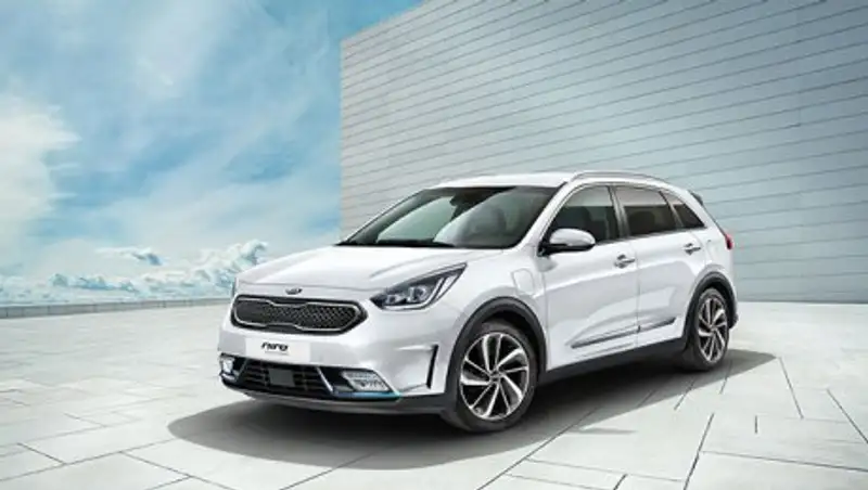 Кроссовер KIA Niro получил подзарядку от сети