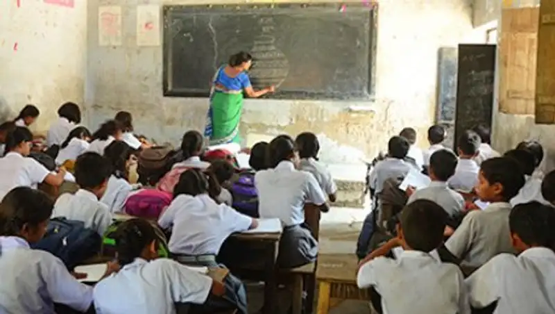 В Индии отличницу арестовали из-за ошибки в названии предмета