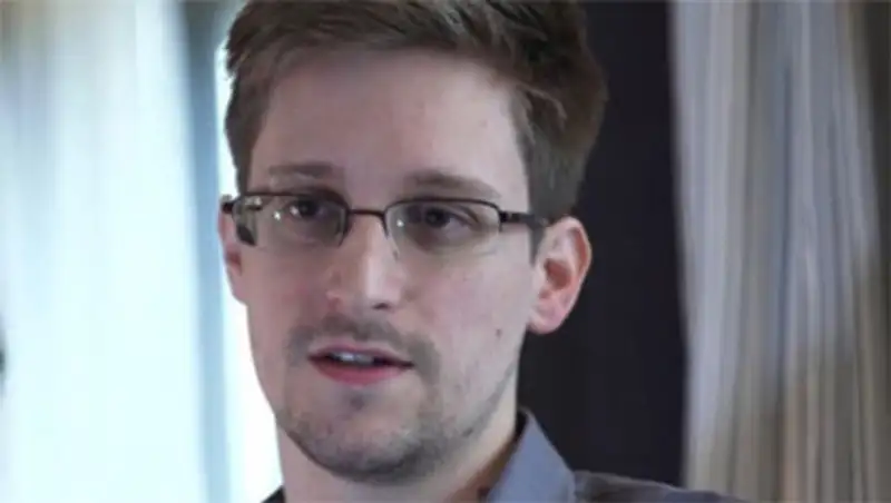 Сноуден использовал чужие пароли для взлома АНБ, фото - Новости Zakon.kz от 08.11.2013 18:53