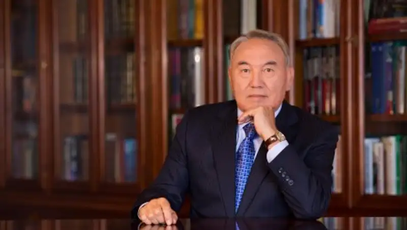 Решение об упоминании Назарбаева в Конституции остается за президентом