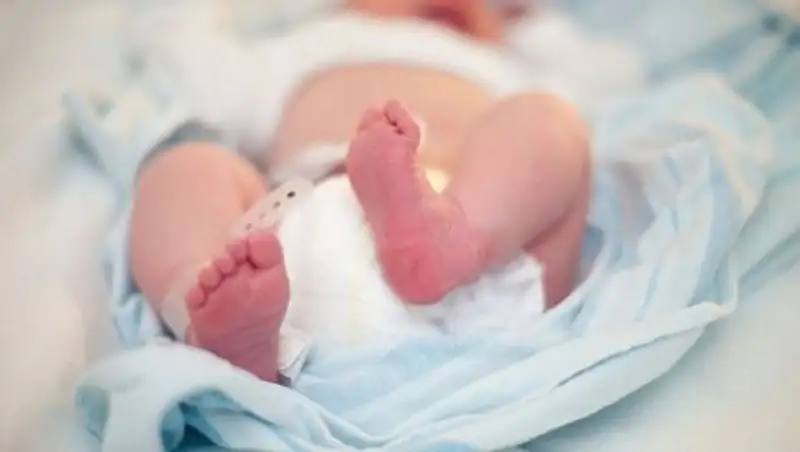 Полицейские Павлодара накажут мать, оставившую полуторамесячного ребенка одного дома