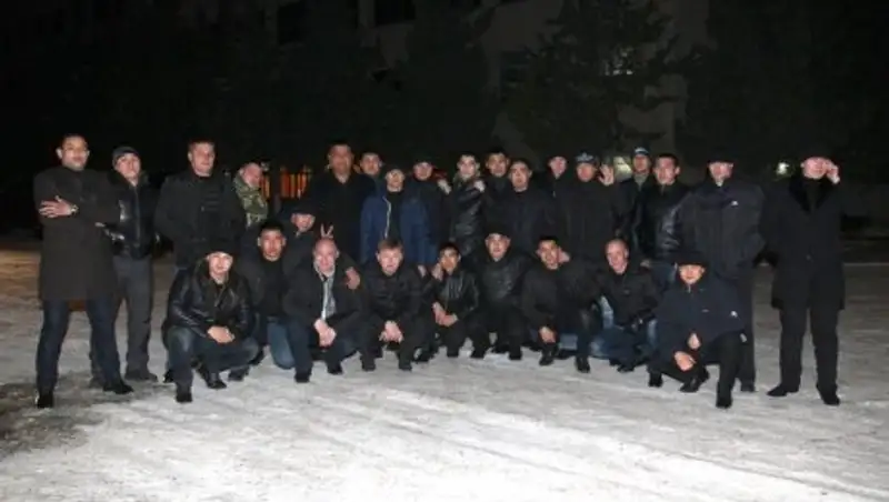 Бандитская группа Тохтара Тулешова снимала на фото и видео пытки и истязания людей