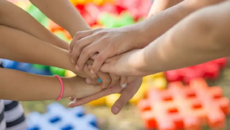 Открыть еще 1000 летних лагерей отдыха для детей поручил Мамин