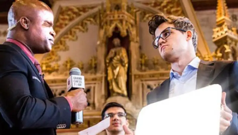 Чемпион мира по шахматам Карлсен стал героем фотошоп-битвы