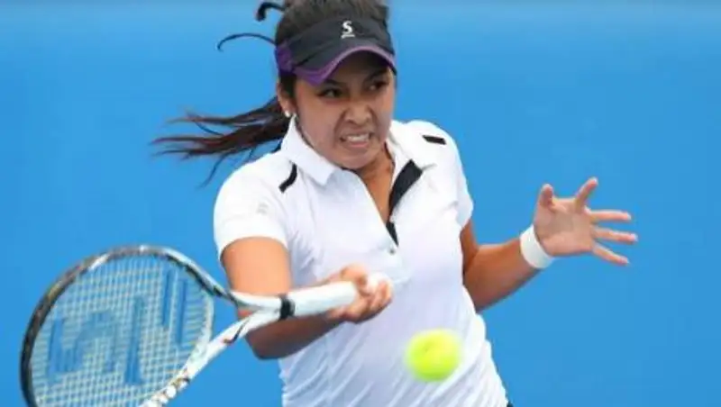 Зарина Дияс завершила борьбу на "Уимблдоне"