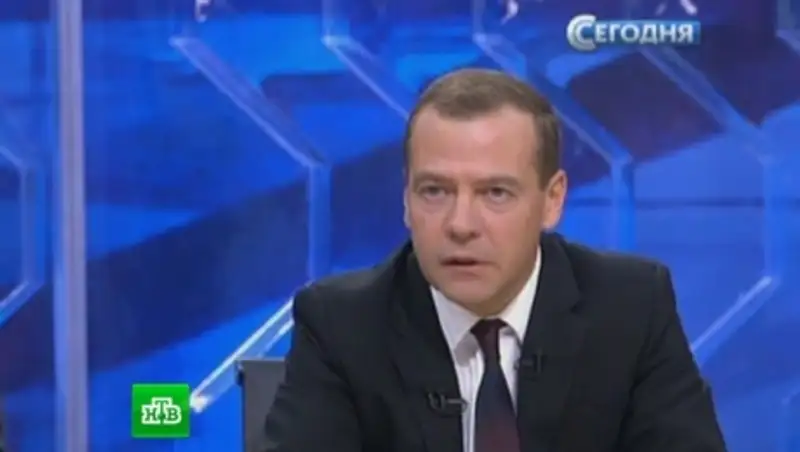 Медведев назвал секретом стоимость военной операции в Сирии  