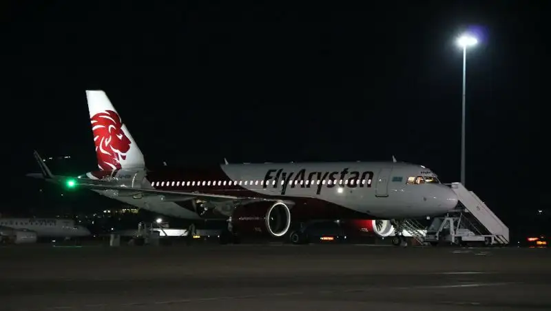 129 внутренних авиарейсов отменили по Казахстану