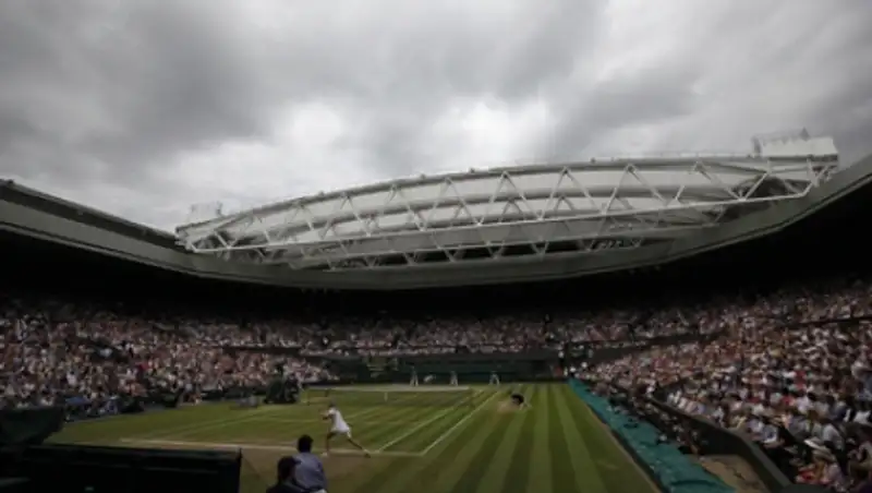 Зрителей на центральном корте Уимблдона эвакуировали из-за пожара