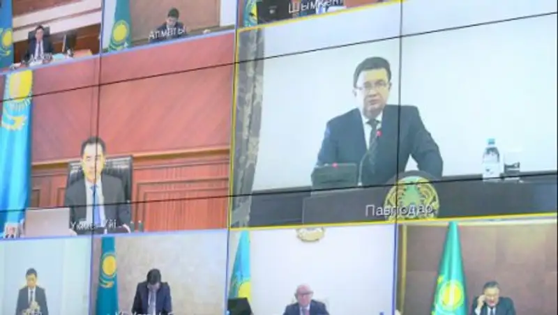 Сагинтаев заслушал отчеты о состоянии углехимической отрасли Казахстана