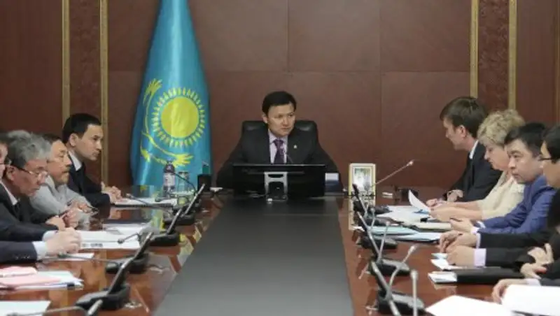 В Карагандинской обл в 2016 году будет закрыта потребность строительства больниц и школ