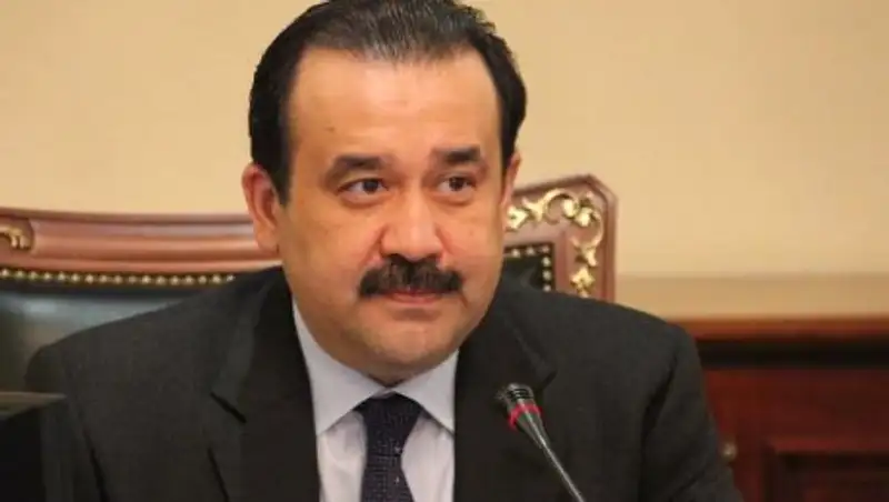 К.Масимов посетил открывшийся в Астане филиал Республиканской физико-математической школы