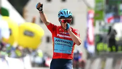 Велоспорт Победа Тур Альп, фото - Новости Zakon.kz от 22.04.2022 10:21