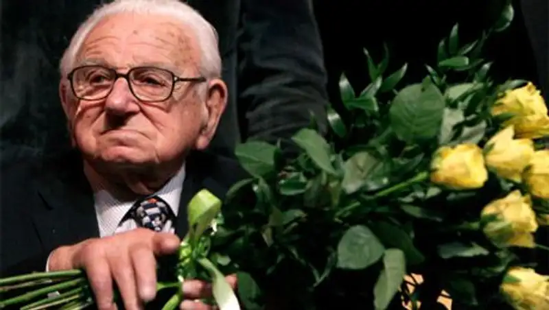 105-летнему "британскому Шиндлеру" присуждена высшая награда Чехии