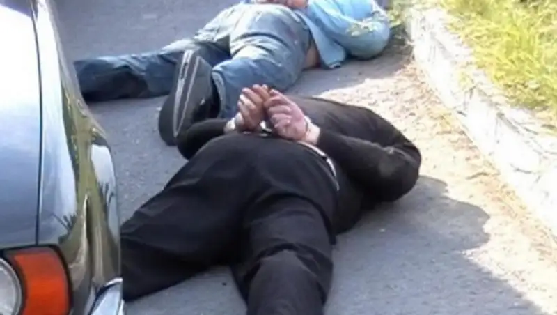 В Жанаозене задержали подозреваемых в разбойном нападении на букмекерскую контору