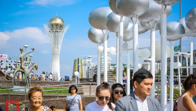 Главы иностранных государств начинают поздравлять Нурсултана Назарбаева