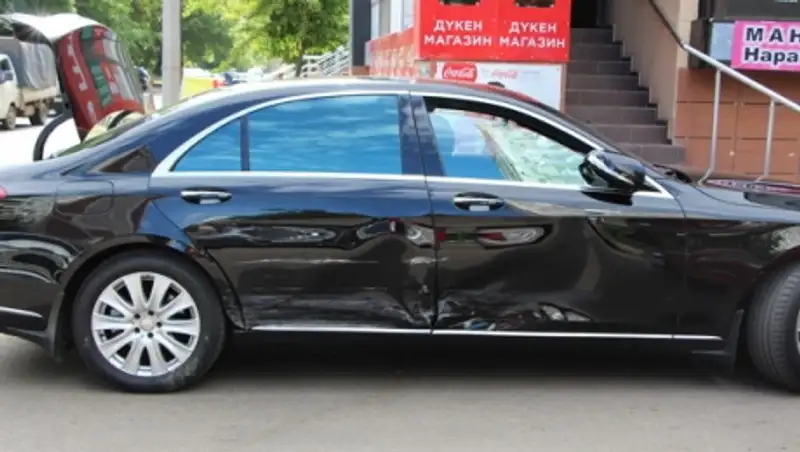 В отношении водителя, совершившего ДТП с Мерседесом МИД, возбуждено административное производство