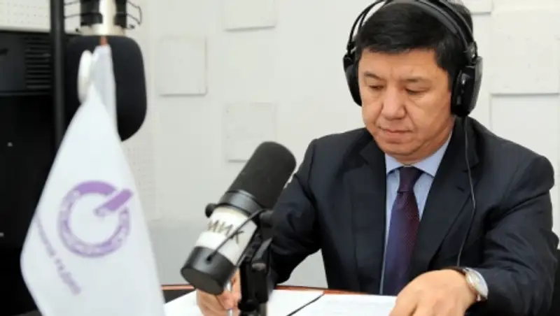 Кыргызских чиновников обязали слушать выступления премьер-министра каждый вторник