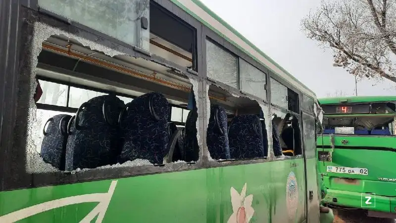 Стало известно о состоянии пострадавших в ДТП с автобусами в Алматы