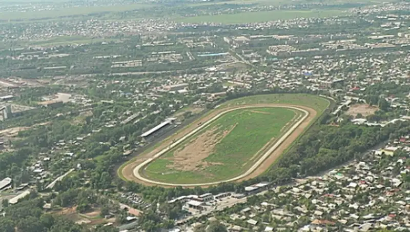 Алматинский ипподром хотят снести, чтобы построить новый торговый центр