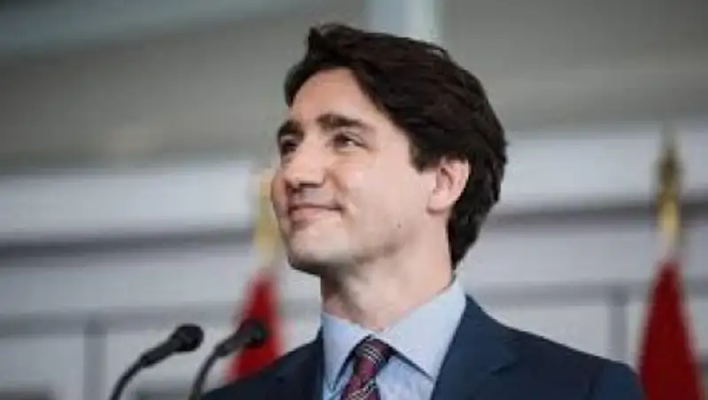 Снимки юного премьер-министра Канады «взорвали» Сеть