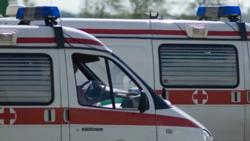 В ЗКО две женщины погибли при лобовом столкновении микроавтобусов