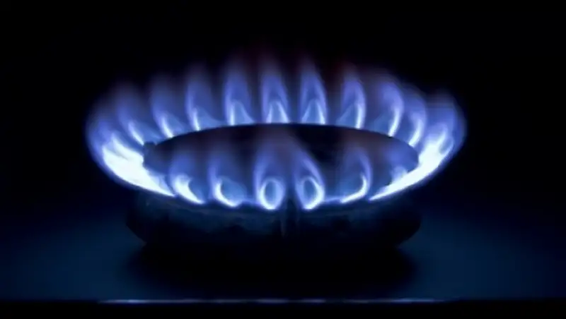 В Западном Казахстане три иностранца отравились газом