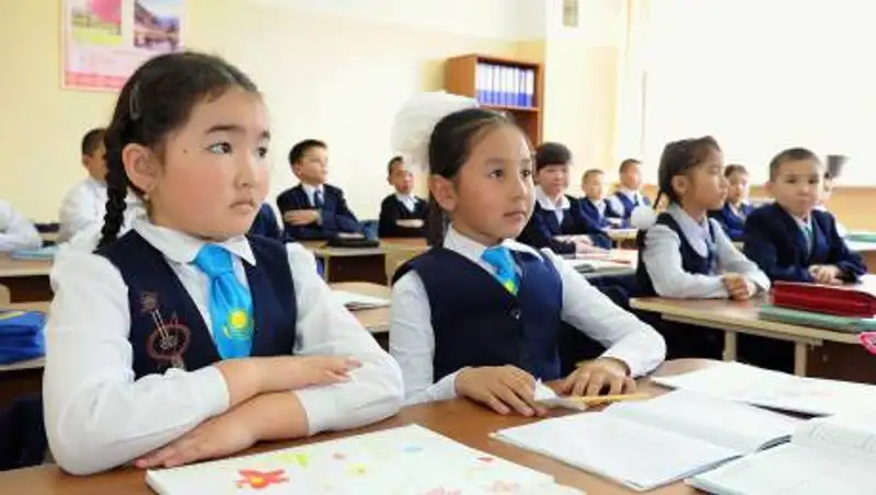 Как должны одеваться школьники в Алматы