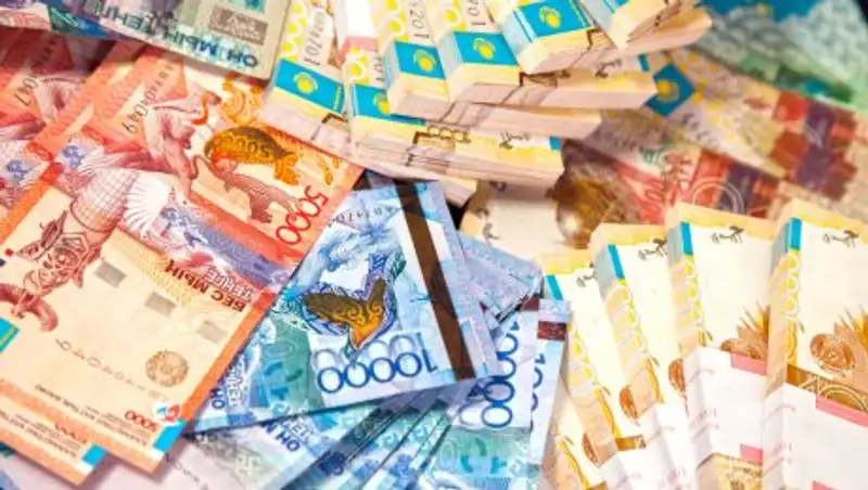 Д.Акишев: Доля вкладов в иностранной валюте снизилась до 49,4%