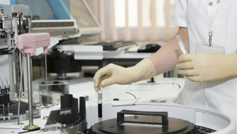 Дешевый аналог платиновых препаратов от рака создали ученые