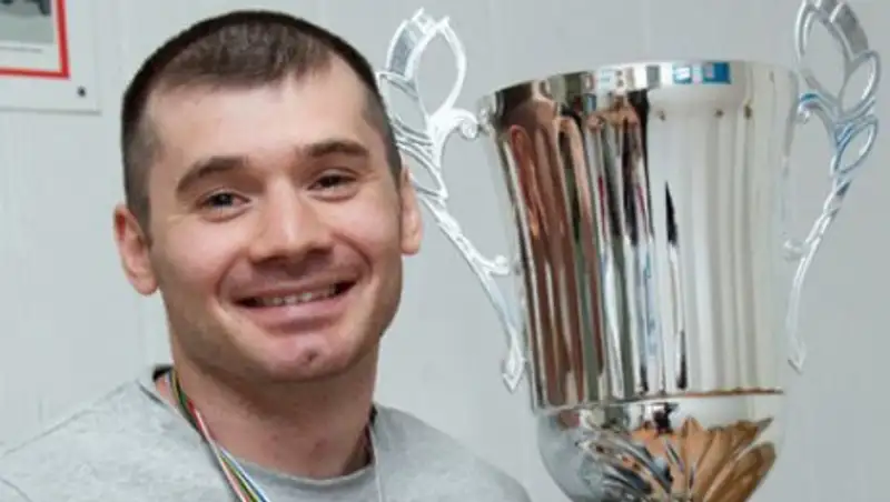 Трехкратного чемпиона мира по кикбоксингу расстреляли из травмата в Ессентуках