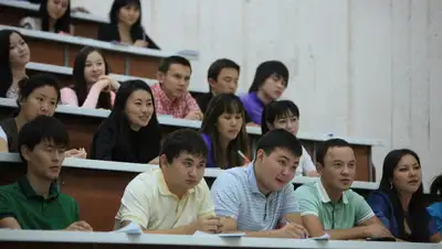 Студенты, образование, высшее образование, фото - Новости Zakon.kz от 11.01.2022 12:41