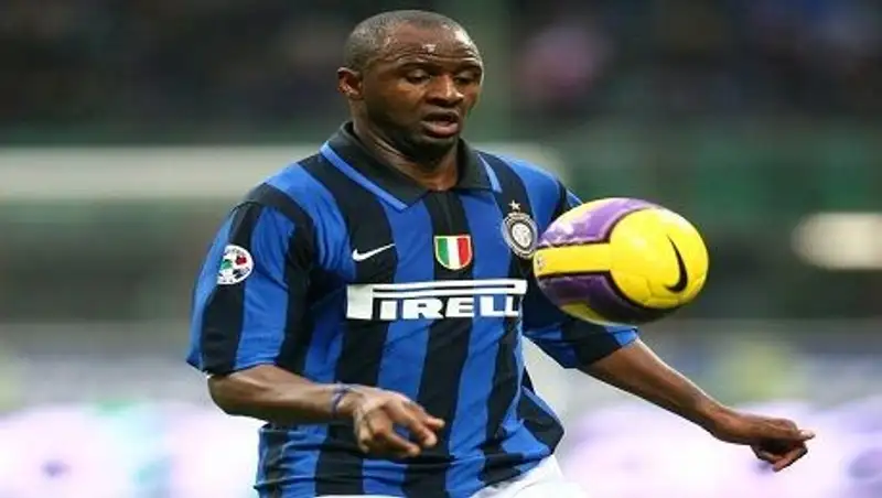 Патрик Виейра: "Сборная Франции сама является источником собственных проблем".