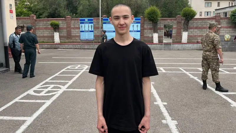 торжественные проводы алматинских призывников, фото - Новости Zakon.kz от 24.05.2023 18:20