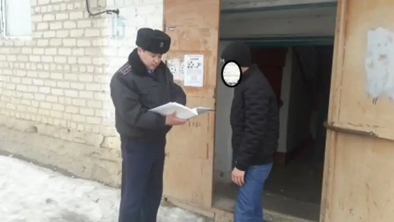 Участковые Актюбинской области провели «Учет» дебоширам