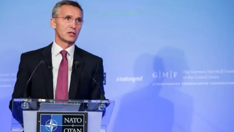 НАТО считает, что учениями РФ прикрывает переброску войск в Донбасс