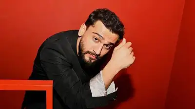 Фото певца Jony с малышкой очаровало его фанатов, фото - Новости Zakon.kz от 26.06.2023 18:11