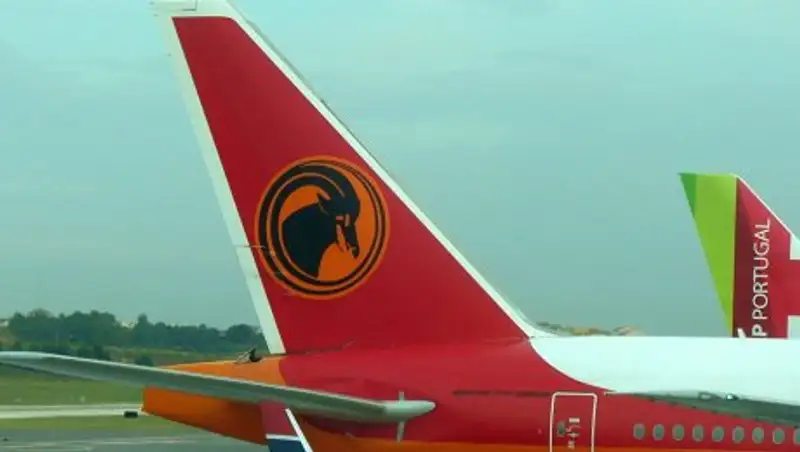 Самолет совершил экстренную посадку из-за забытого в багажном отсеке грузчика