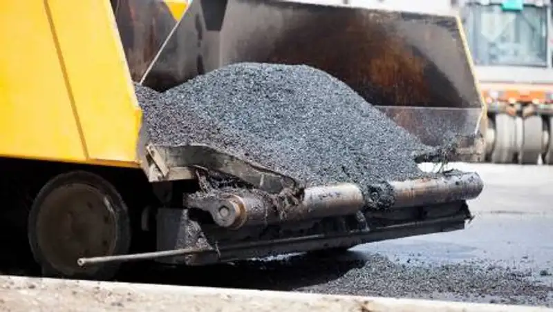 В акимате СКО пояснили по факту якобы "укладывания асфальта зимой"