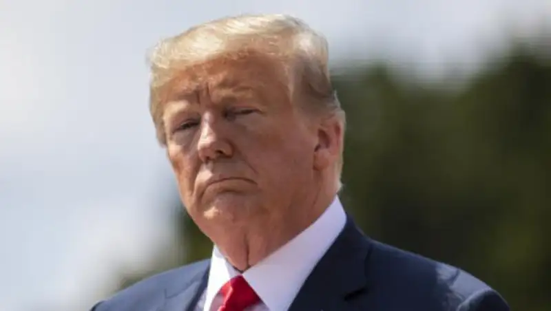 Белый дом назвал слушания по импичменту Трампа пустой тратой времени