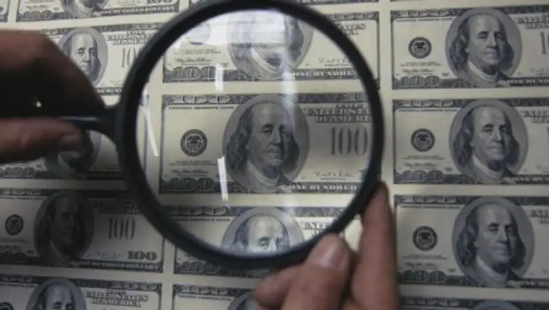 Сбытчиков фальшивых долларов приговорили к 5 годам лишения свободы условно в Костанае