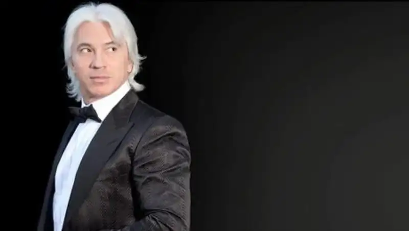 Хворостовского захоронят в двух городах