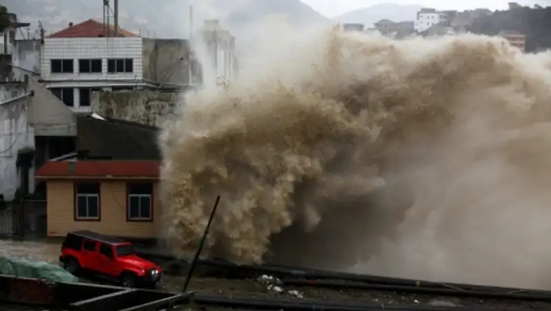 Тайфун "Чан-хом" обрушился на восточное побережье Китая