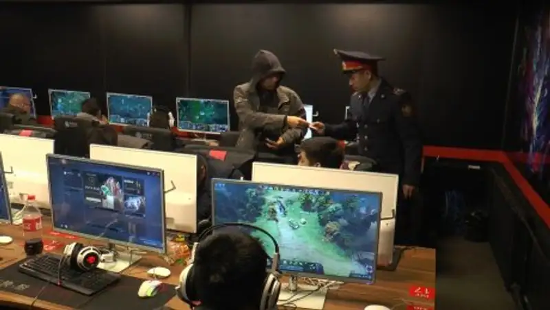 Ночную жизнь алматинских подростков изучили в полиции