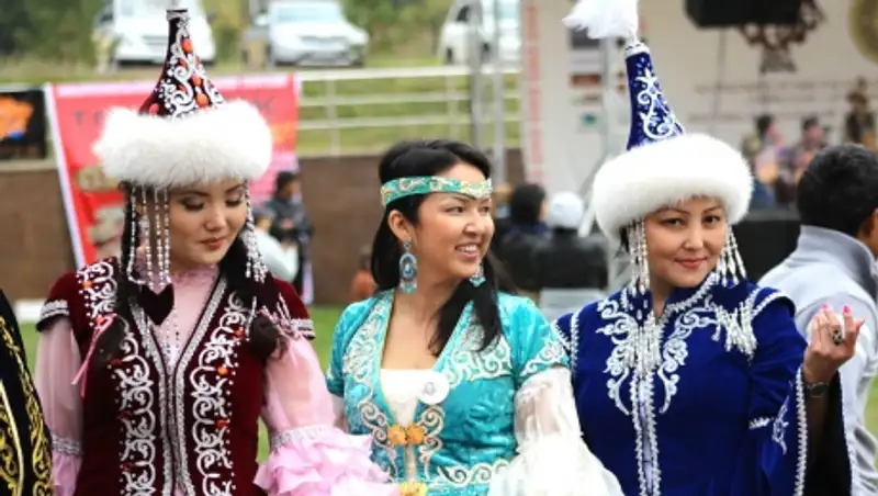Модельеры и дизайнеры Казахстана предложили ряд идей для сохранения национальной одежды