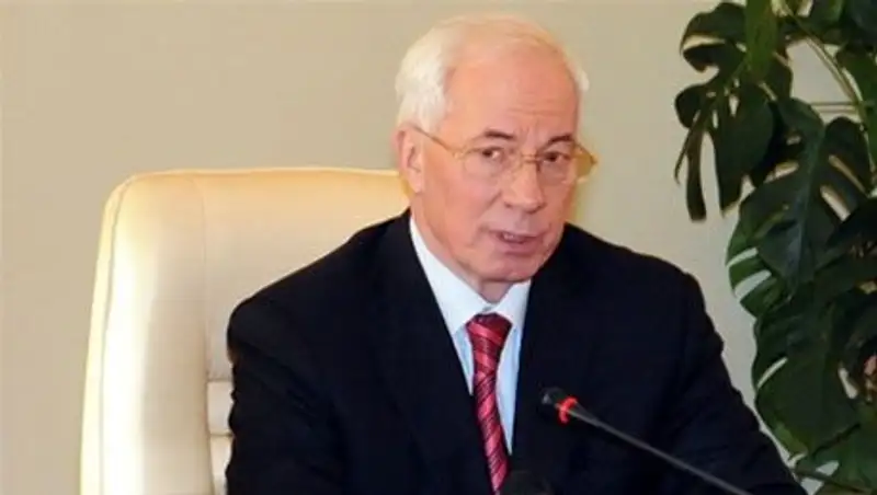 Азаров на месте России не дал бы кредит Украине