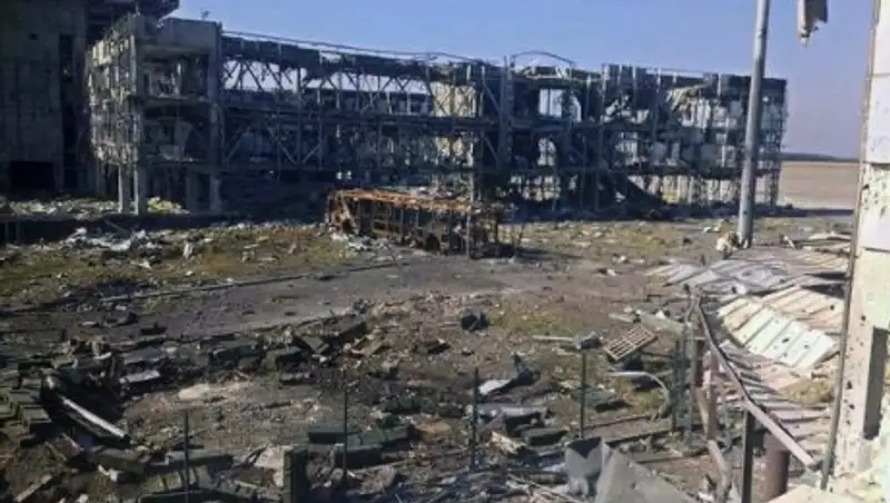 Кремль осудил заявление Порошенко о планах вернуть аэропорт Донецка