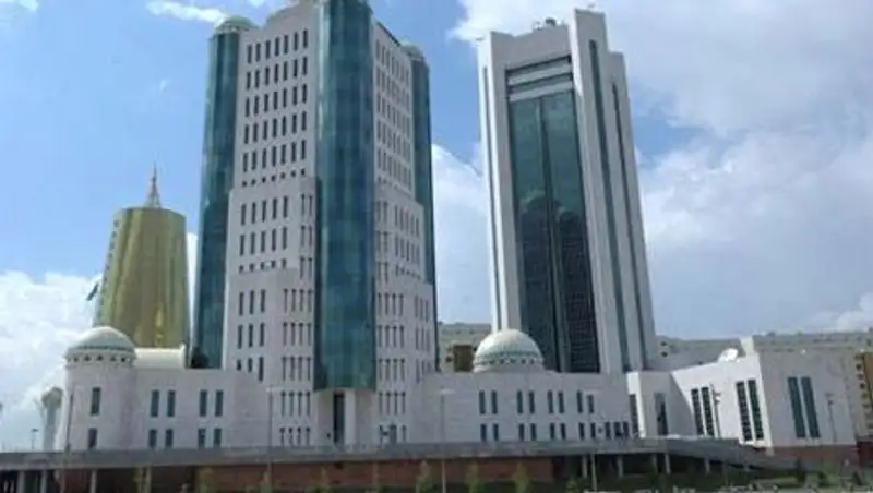 Сенат РК принял поправки в закон о совершенствовании системы госуправления