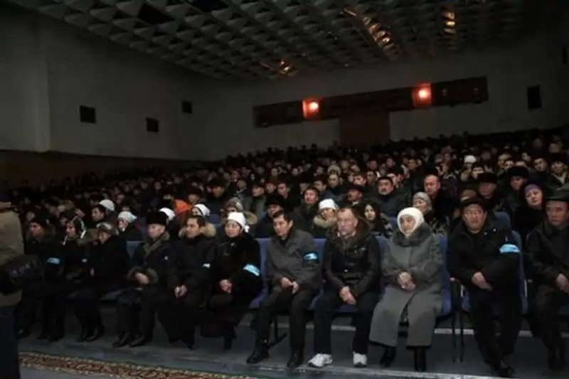 В Алматы простились с директором погранслужбы КНБ РК Стамбековым (фото), фото - Новости Zakon.kz от 03.01.2013 17:52