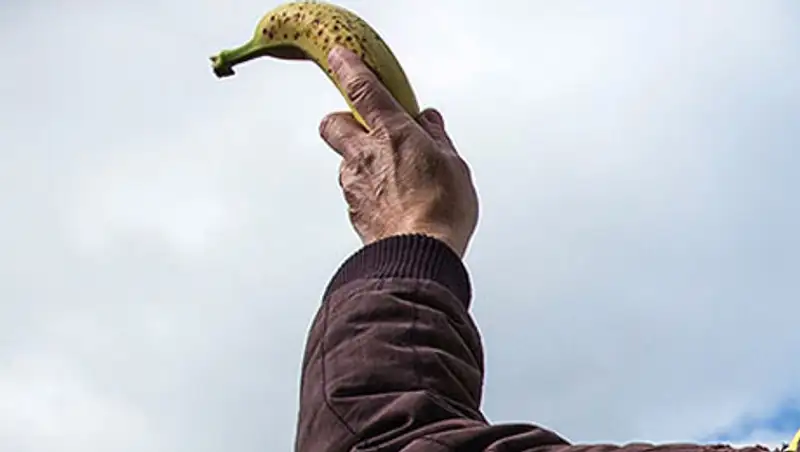 Житель Колорадо угрожал помощникам шерифа бананом