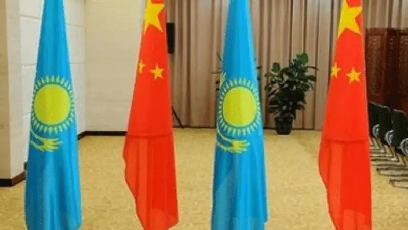 Казахстан и Китай развивают межпарламентское сотрудничество, фото - Новости Zakon.kz от 20.10.2013 17:15